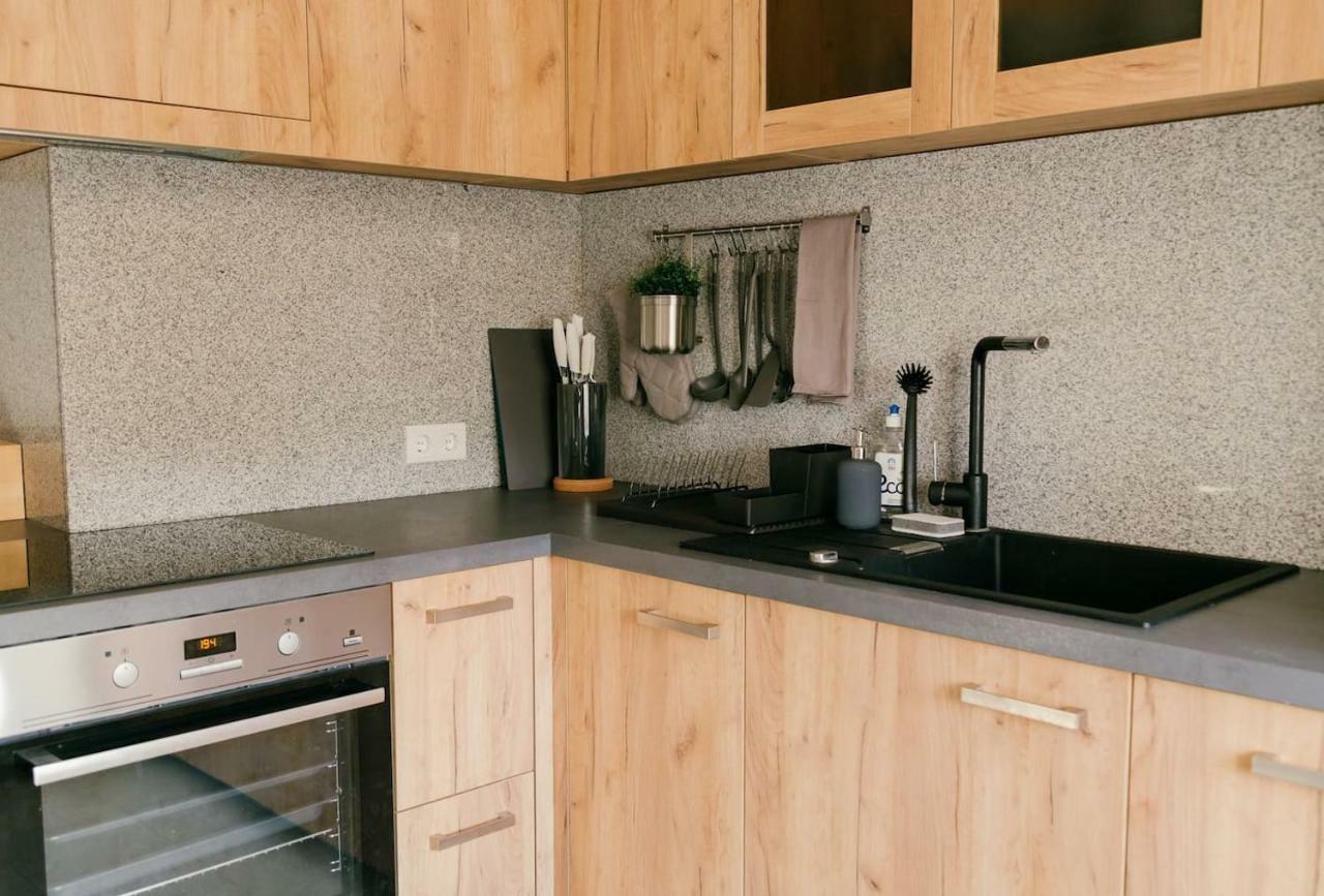Izu Home รีกา ภายนอก รูปภาพ