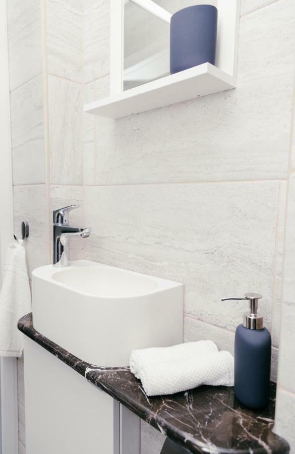Izu Home รีกา ภายนอก รูปภาพ