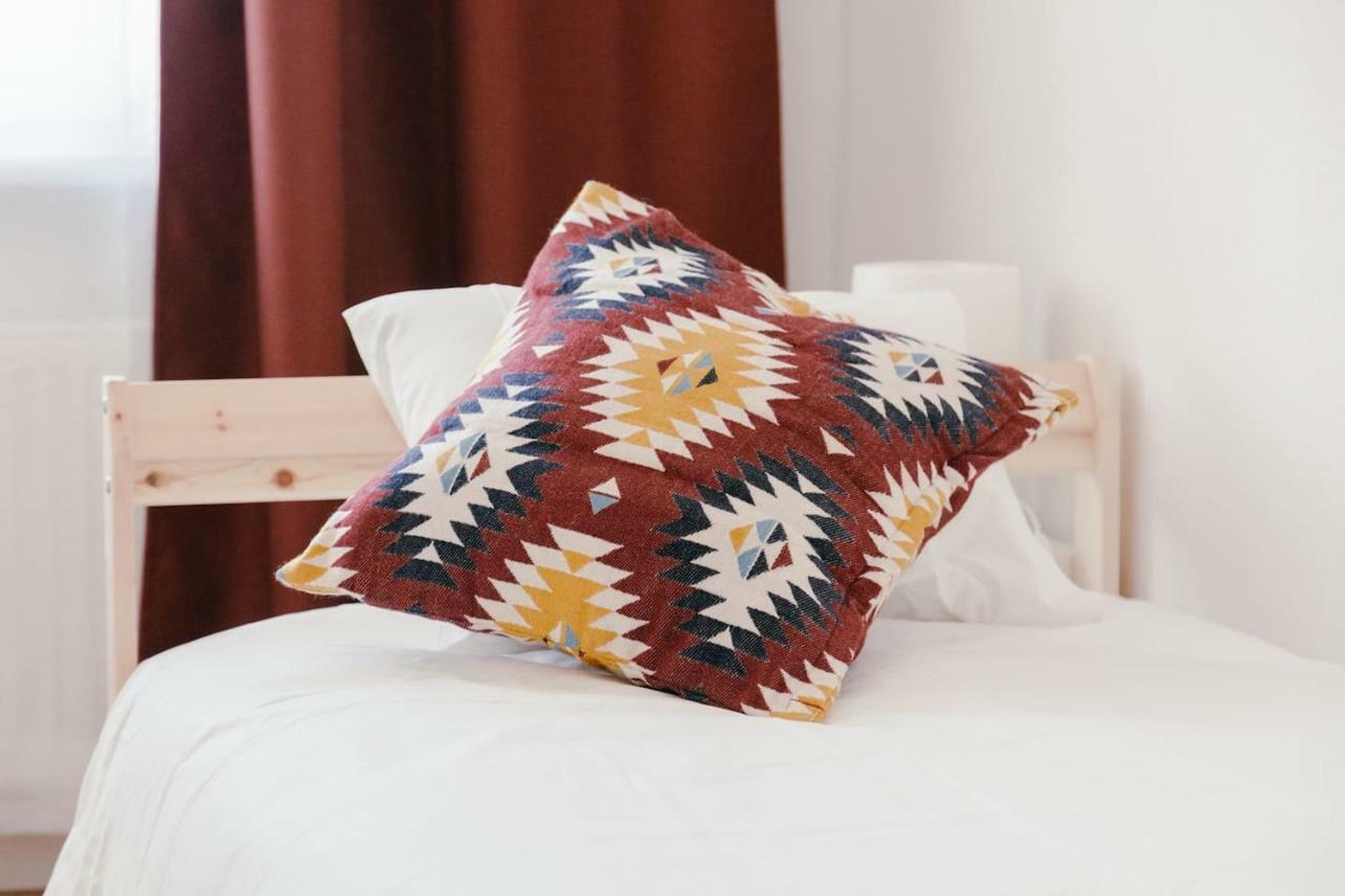 Izu Home รีกา ภายนอก รูปภาพ