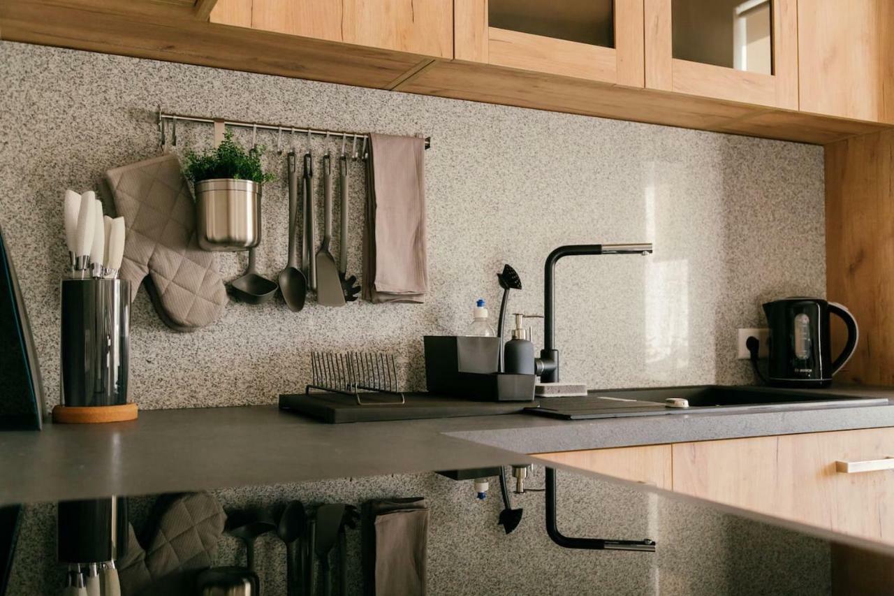 Izu Home รีกา ภายนอก รูปภาพ